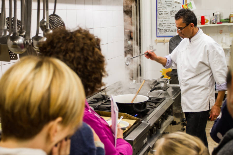 dario pierandi al suo cookingshow